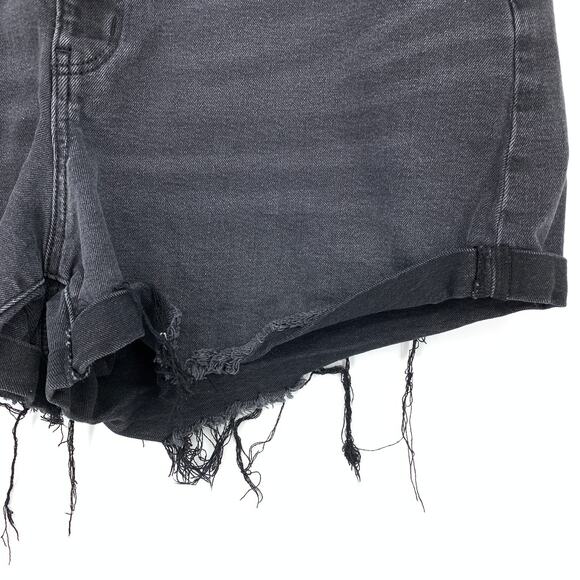 American Eagle Highest Rise Mom Short Womens Sz 20 Washed Black Cut Off Hem - Picture 5 of 8